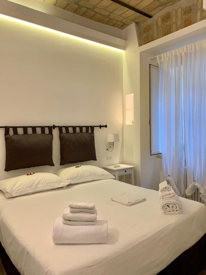 Luxury Rooms Near Colosseum ローマ エクステリア 写真