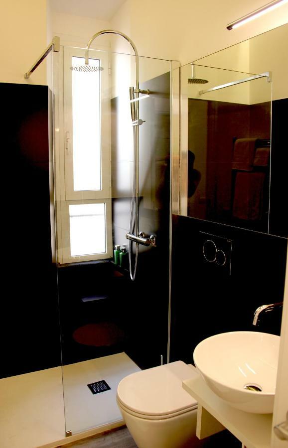 Luxury Rooms Near Colosseum ローマ エクステリア 写真