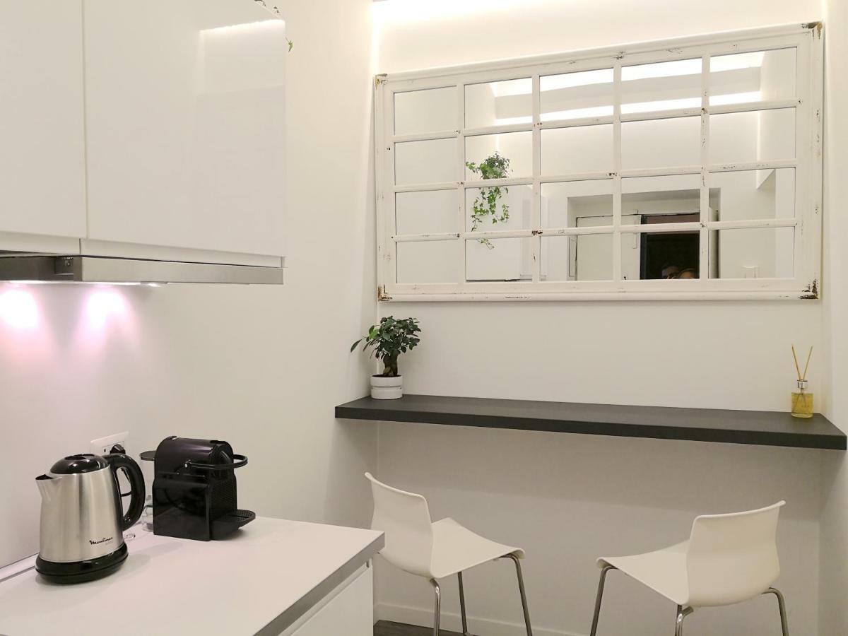 Luxury Rooms Near Colosseum ローマ エクステリア 写真